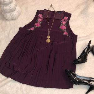 🦅 American Eagle Sleeveless Blouse